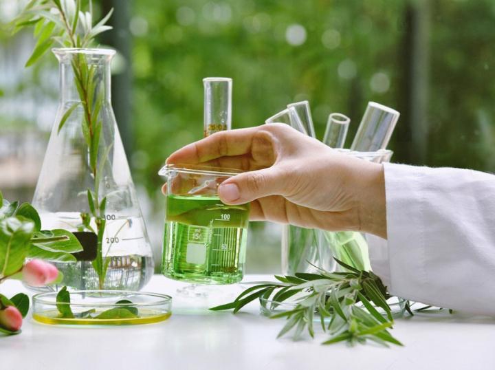 Comment formuler des produits de beauté ? Paris
